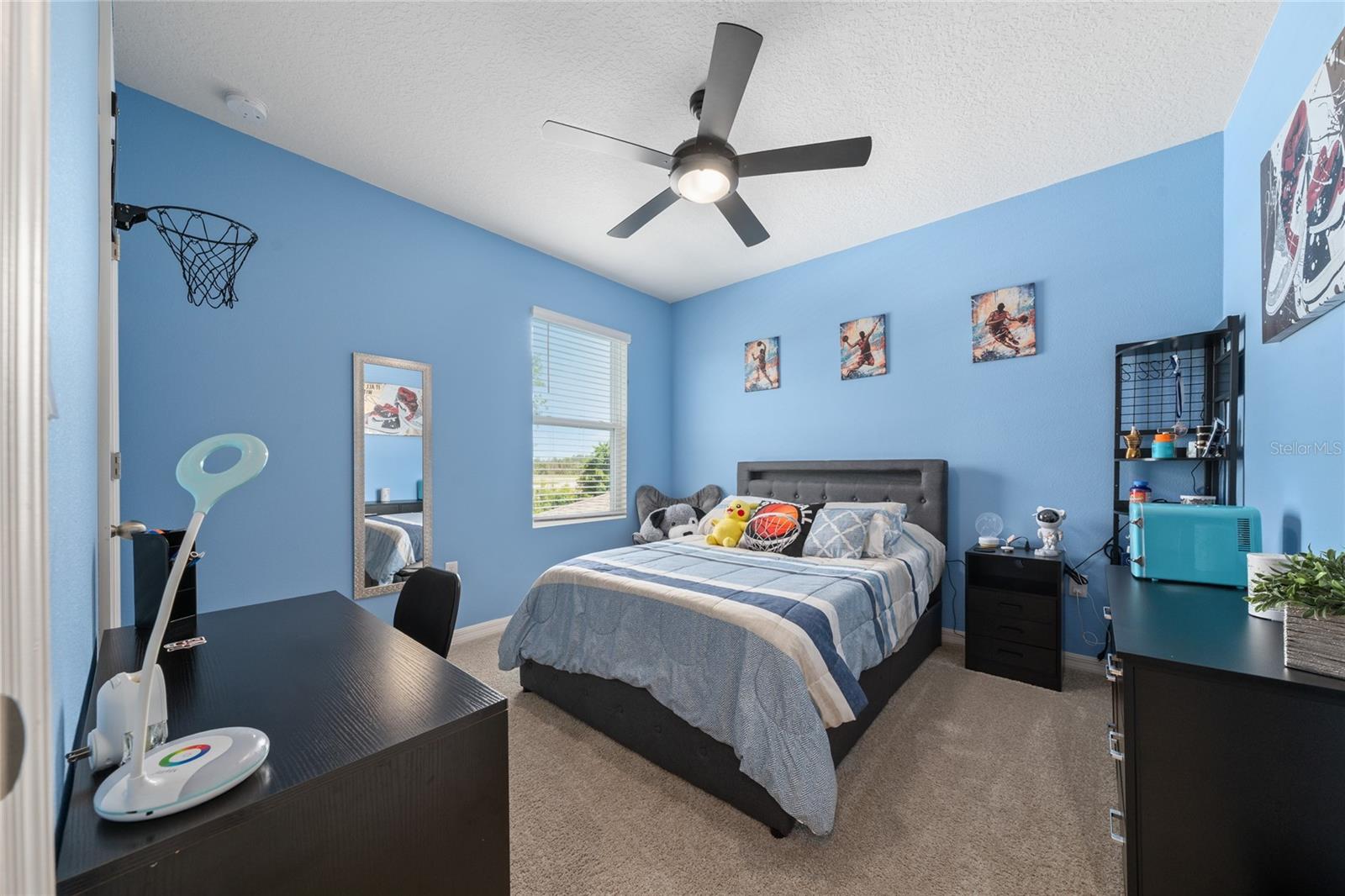 Image 33 of 47 For 928 August Sky Drive