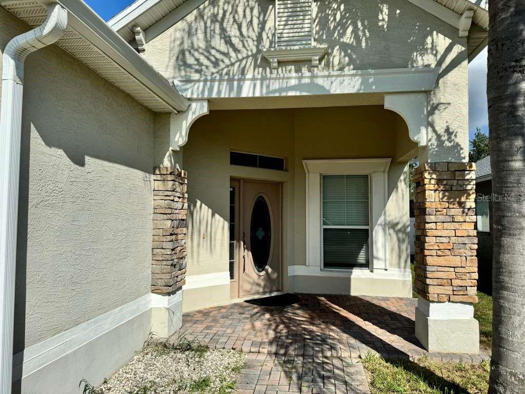 Image 2 of 15 For 221 Towerview Drive E