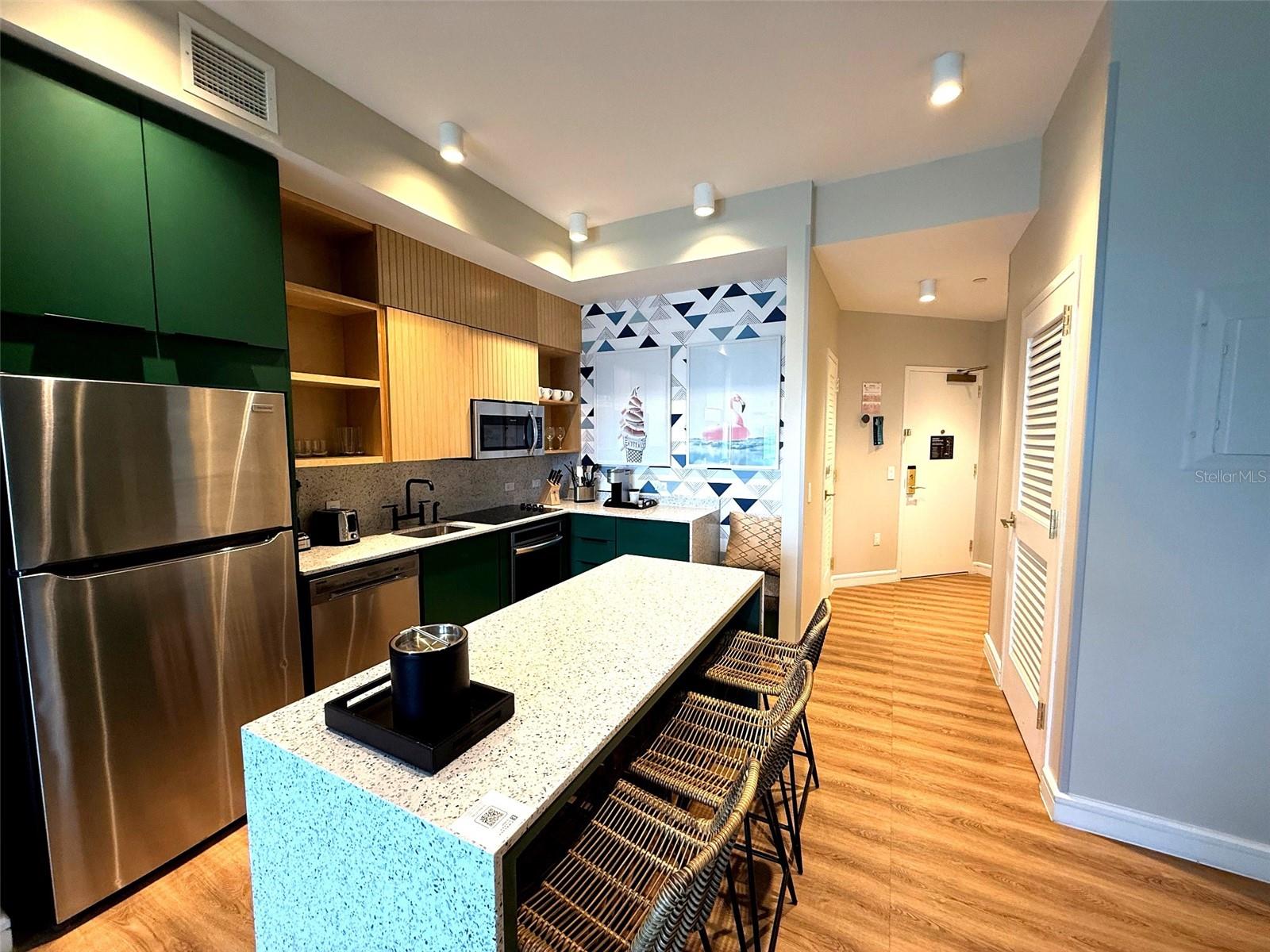 Image 5 of 24 For 8061 Vacation Avenue 216