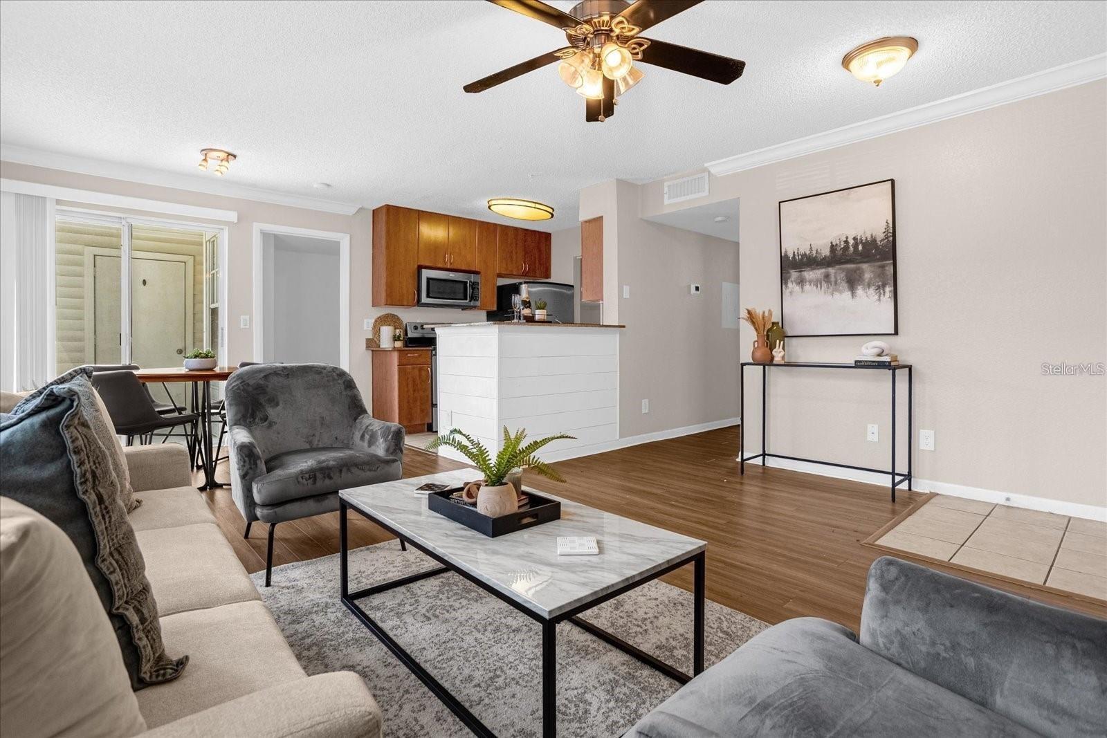 Image 5 of 21 For 11544 Westwood Boulevard 1311