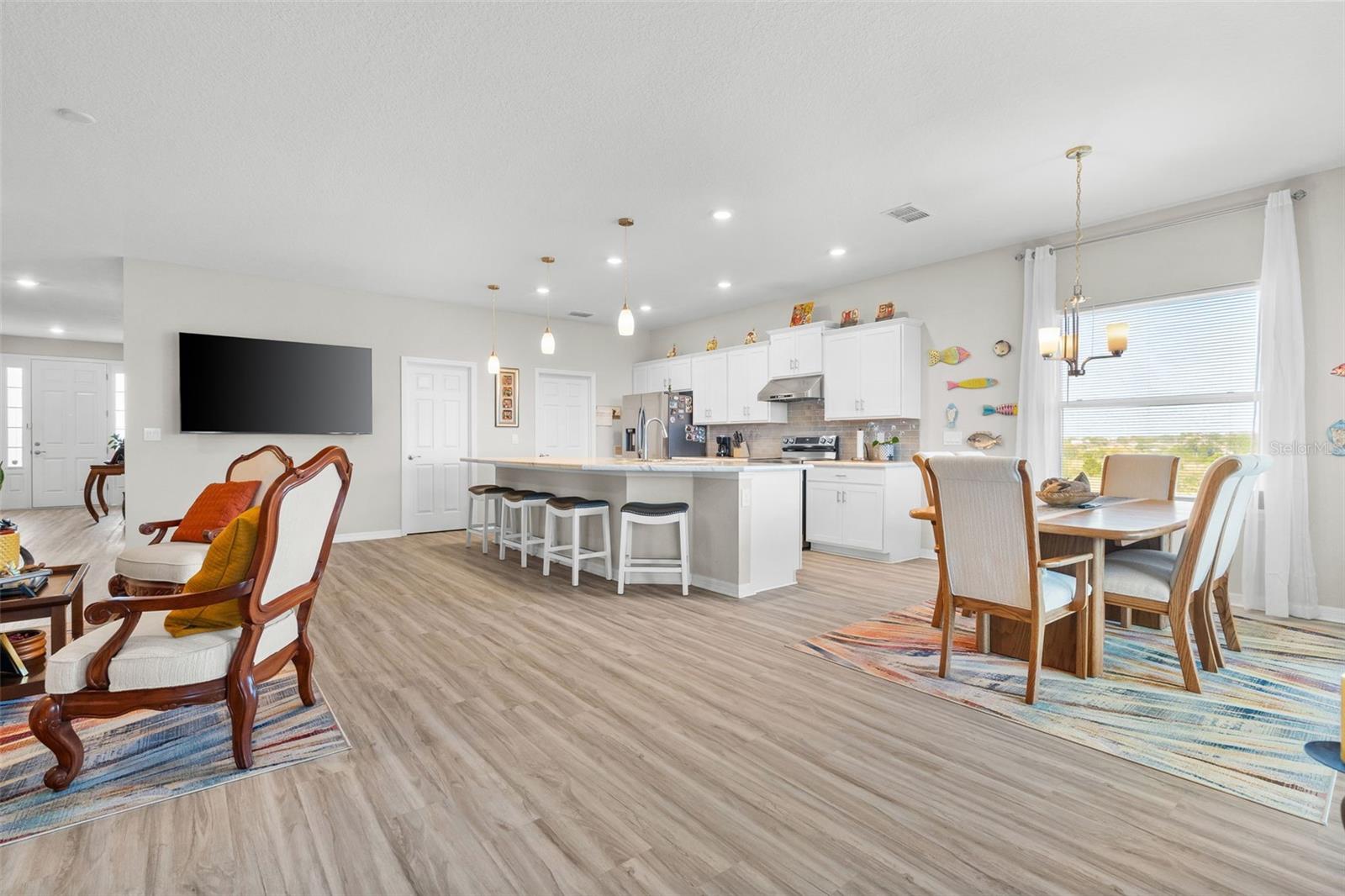 Image 13 of 44 For 1553 Fleur Drive