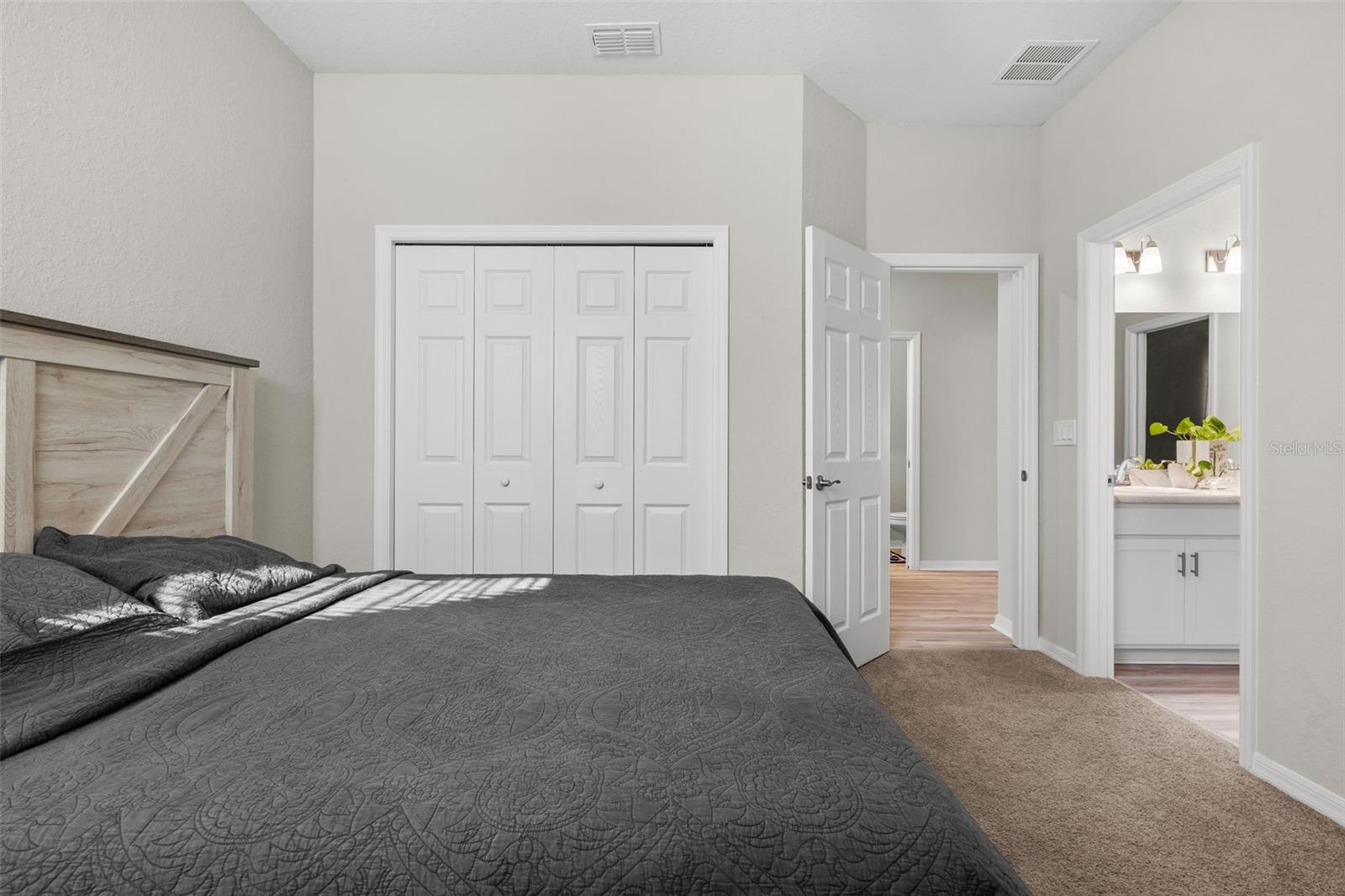 Image 19 of 44 For 1553 Fleur Drive