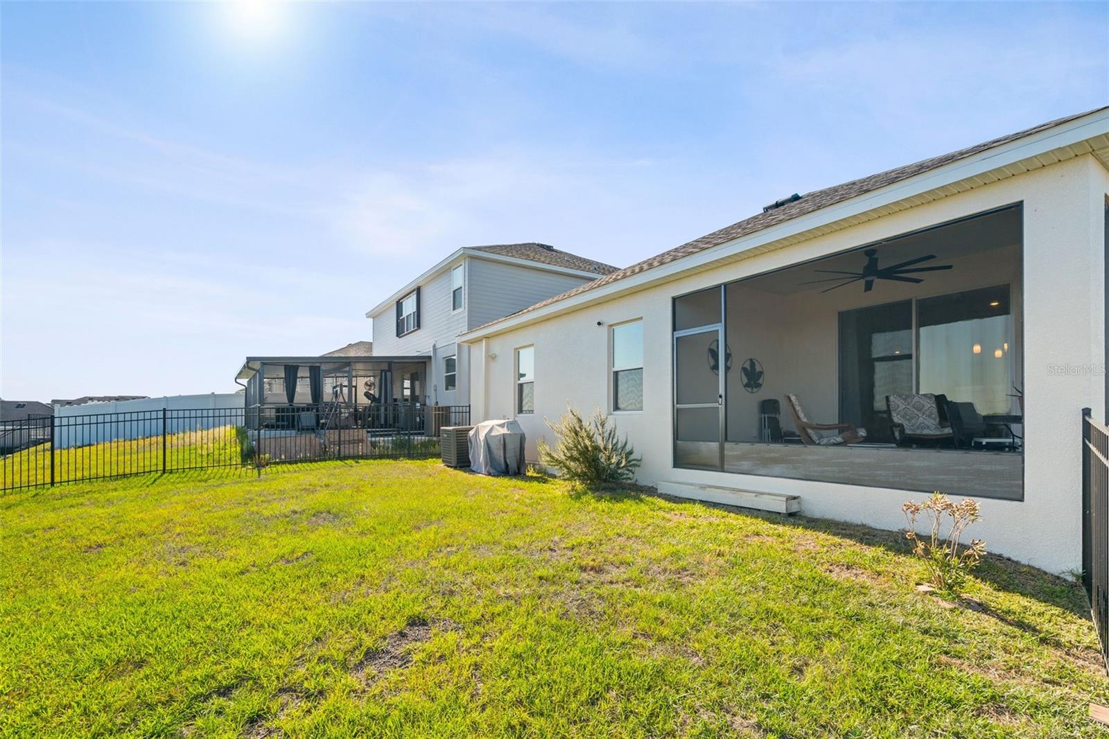 Image 31 of 44 For 1553 Fleur Drive