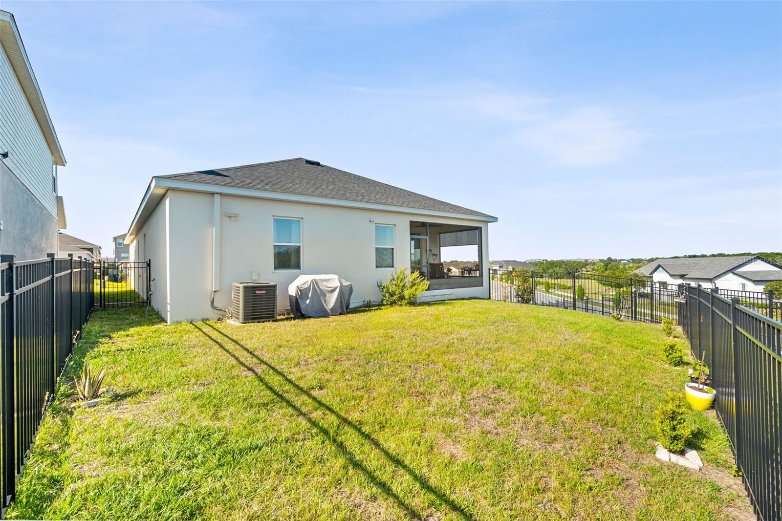 Image 33 of 44 For 1553 Fleur Drive