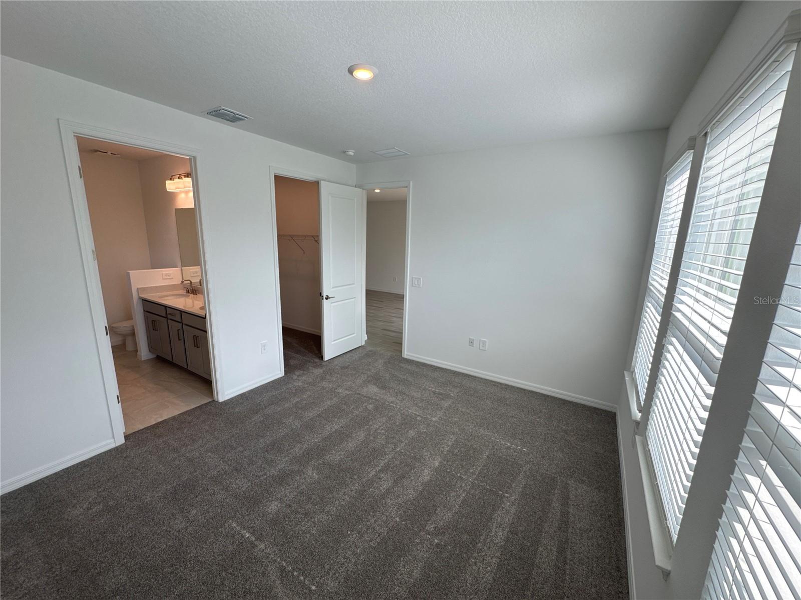 Image 10 of 48 For 994 Teal Creek Drive