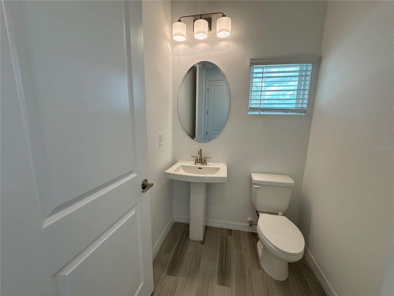 Image 7 of 48 For 994 Teal Creek Drive
