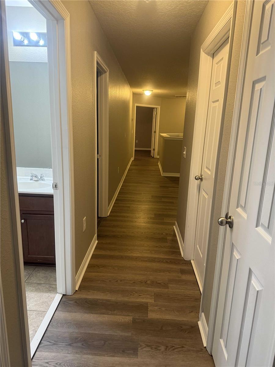 Image 25 of 30 For 12030 Silverlake Park Drive