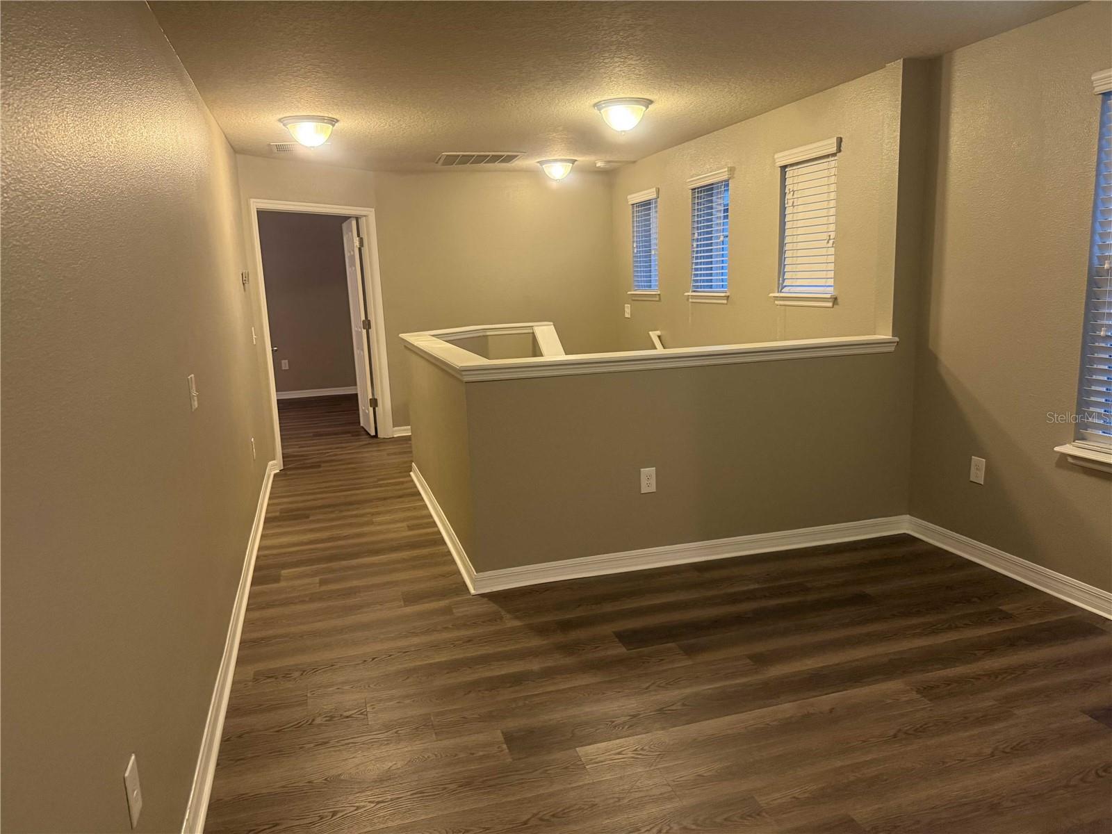 Image 28 of 30 For 12030 Silverlake Park Drive