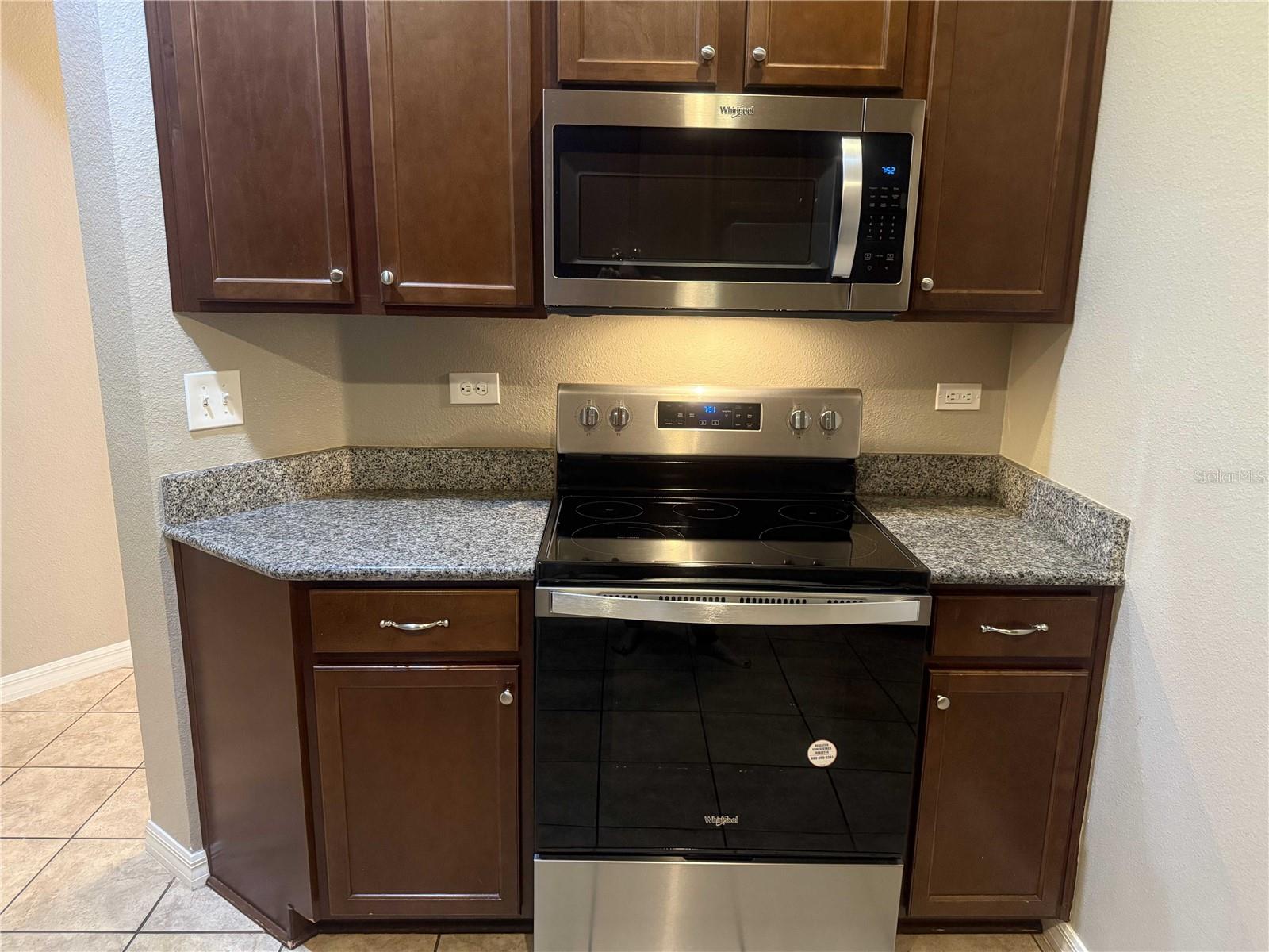 Image 6 of 30 For 12030 Silverlake Park Drive