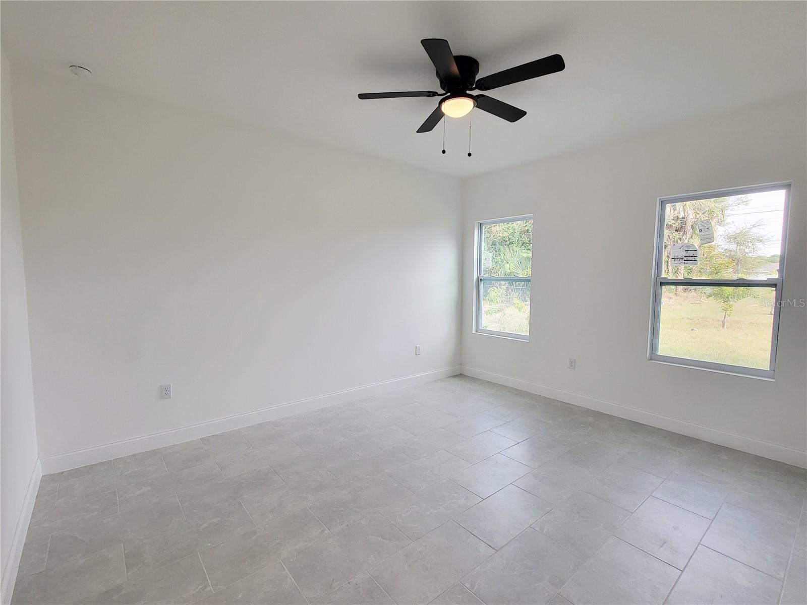 Image 6 of 11 For 421 Tonklin Road Sw