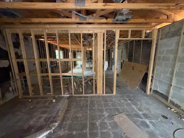 Image 3 of 16 For 2519 Hiawatha Avenue