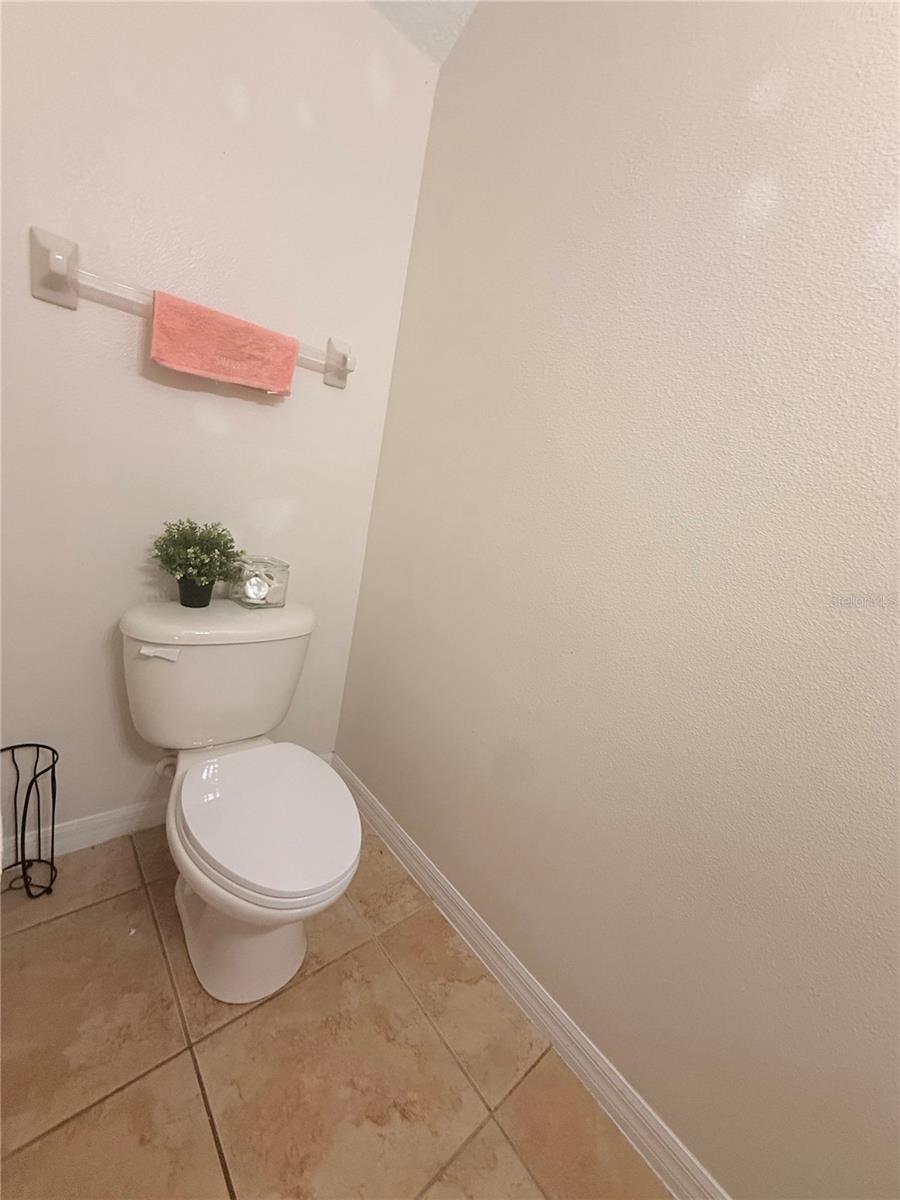 Image 11 of 21 For 307 Prickle Pear Court 64