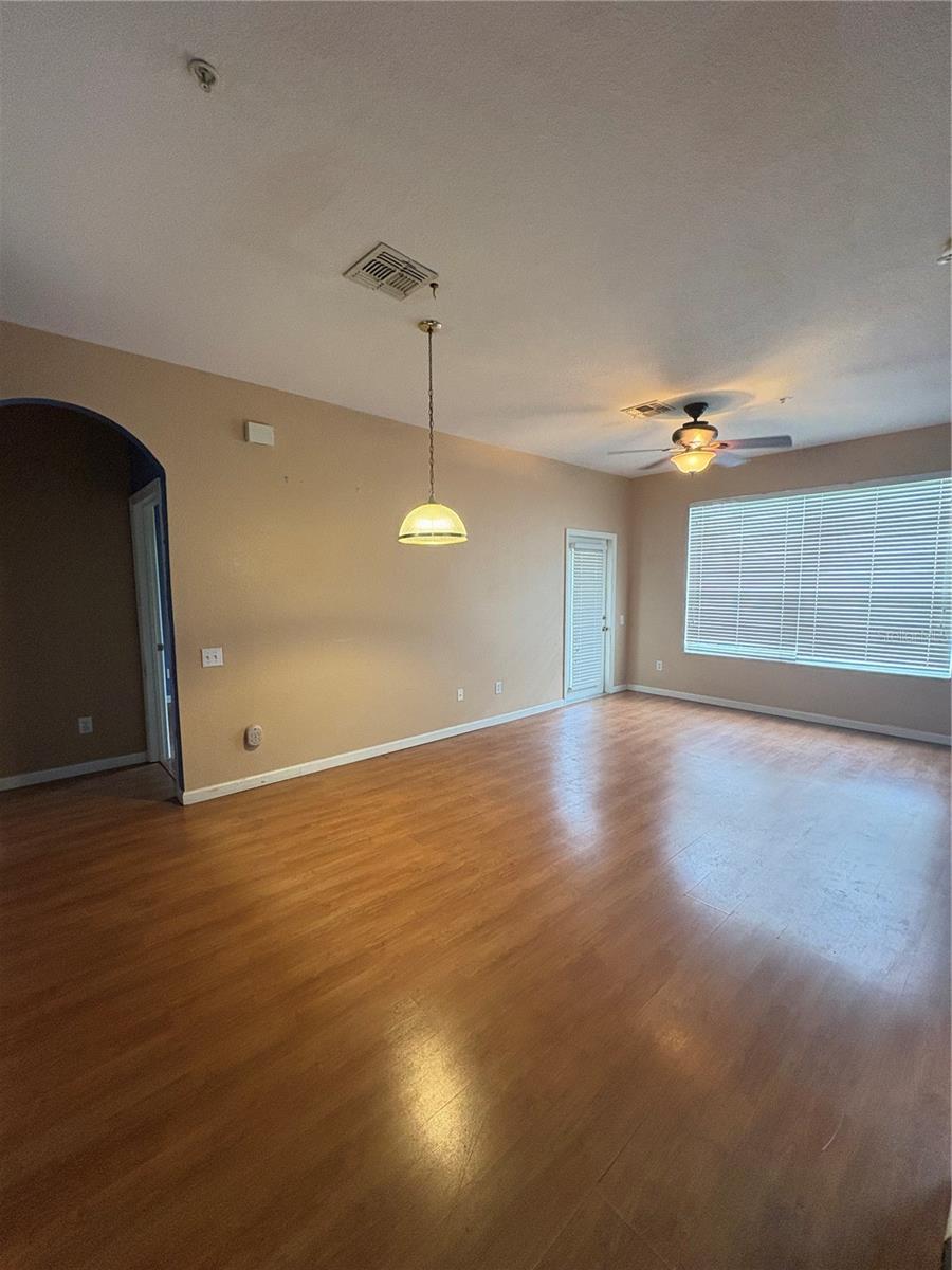 Image 4 of 19 For 3190 Dante Drive 307