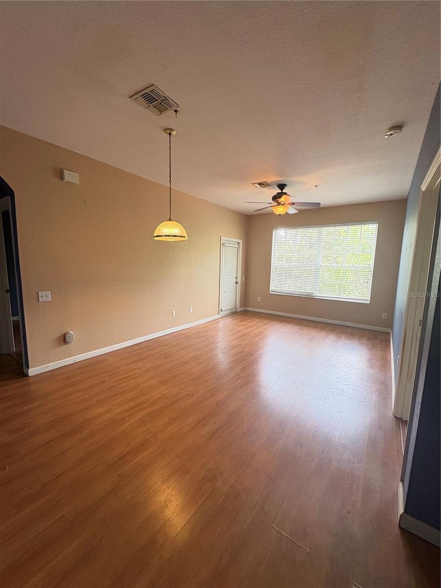 Image 6 of 19 For 3190 Dante Drive 307