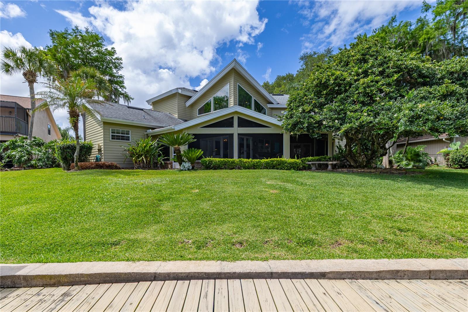 Image 14 of 84 For 1475 Riviera Drive