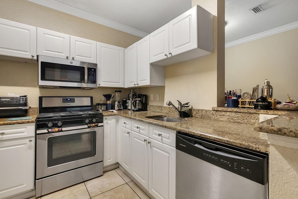 Image 10 of 27 For 3307 Kirkman Road 126