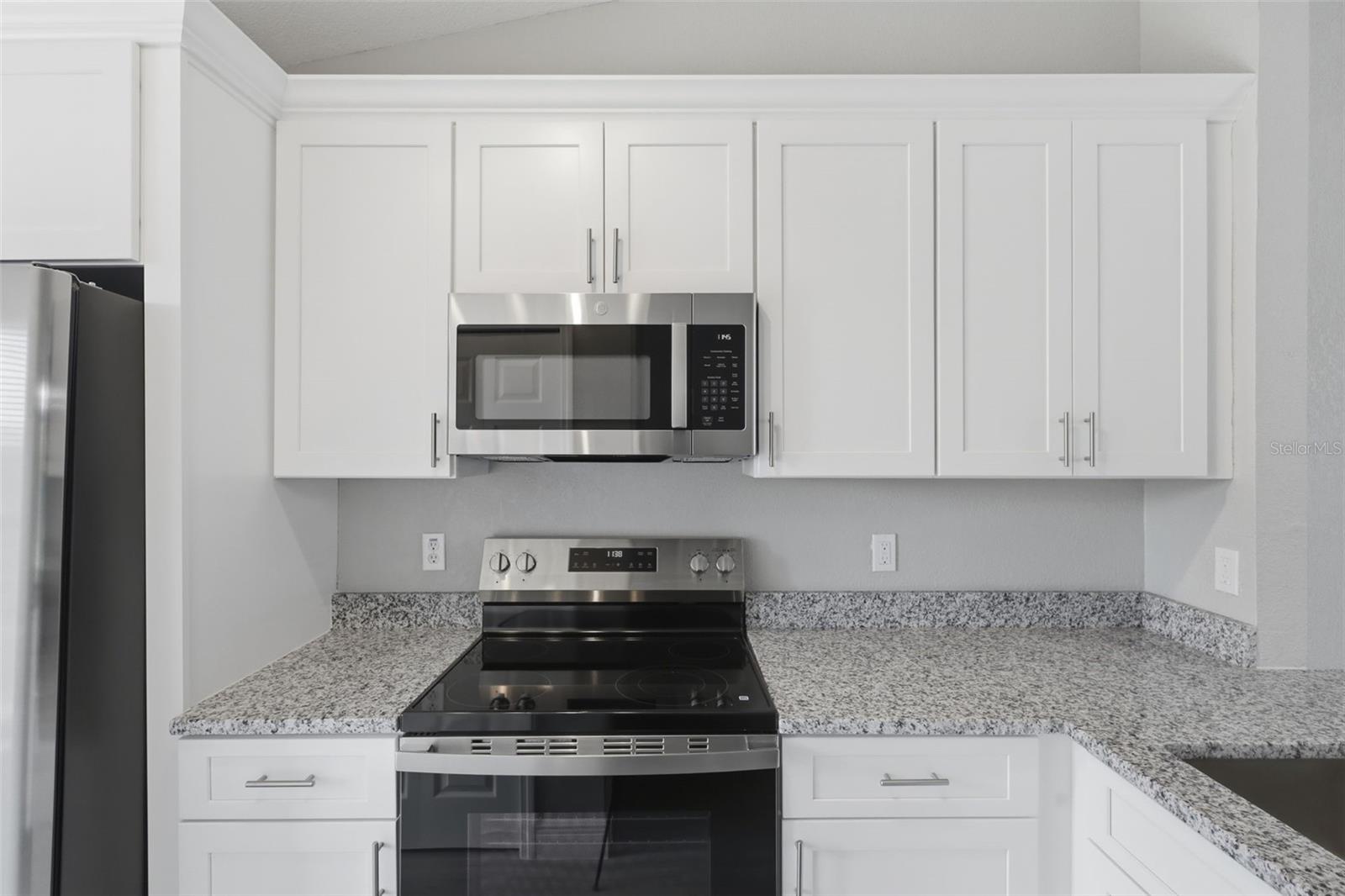 Image 16 of 38 For 2422 King Oak Court