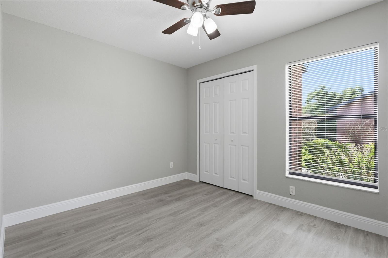 Image 21 of 38 For 2422 King Oak Court