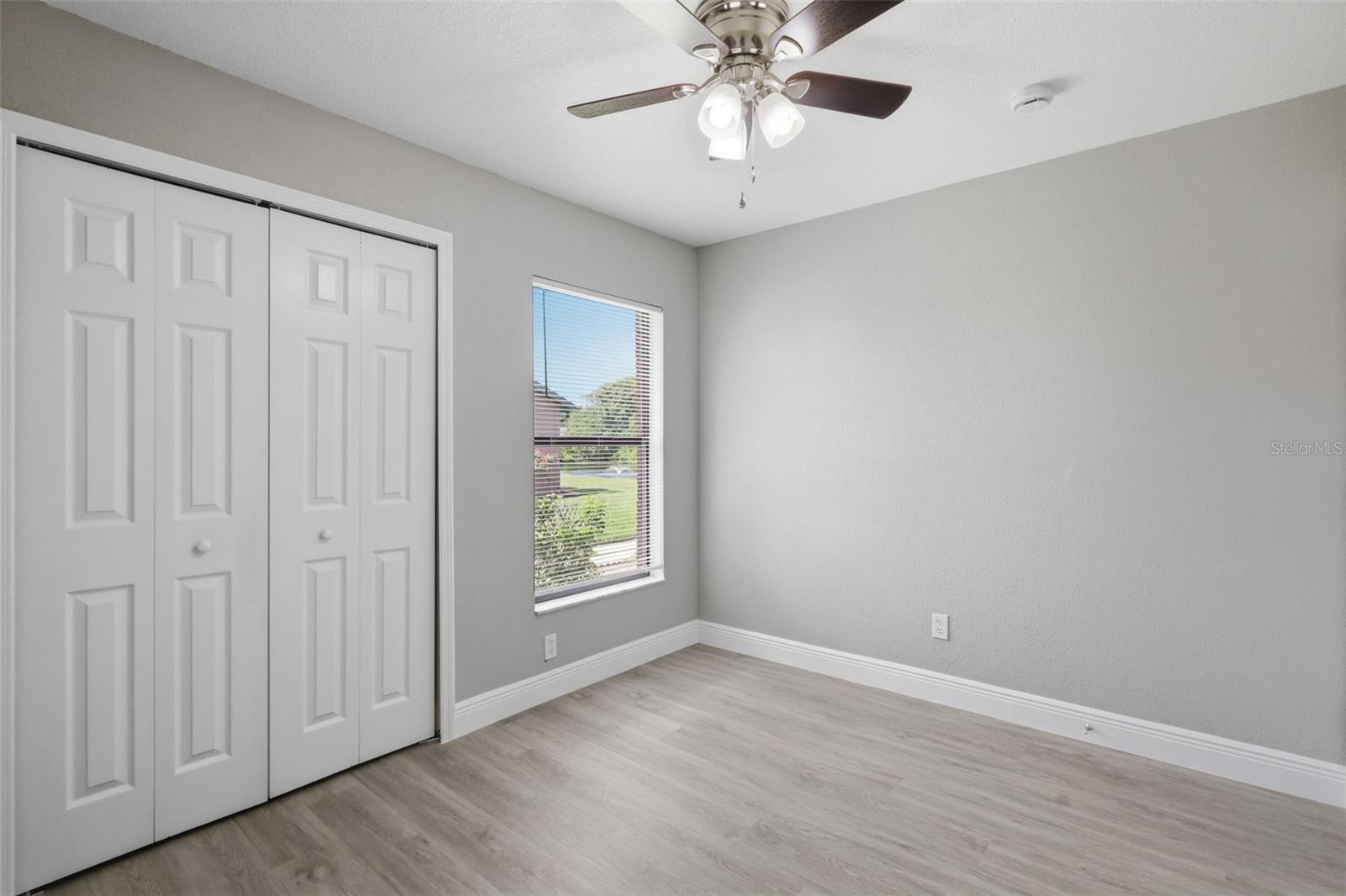 Image 22 of 38 For 2422 King Oak Court