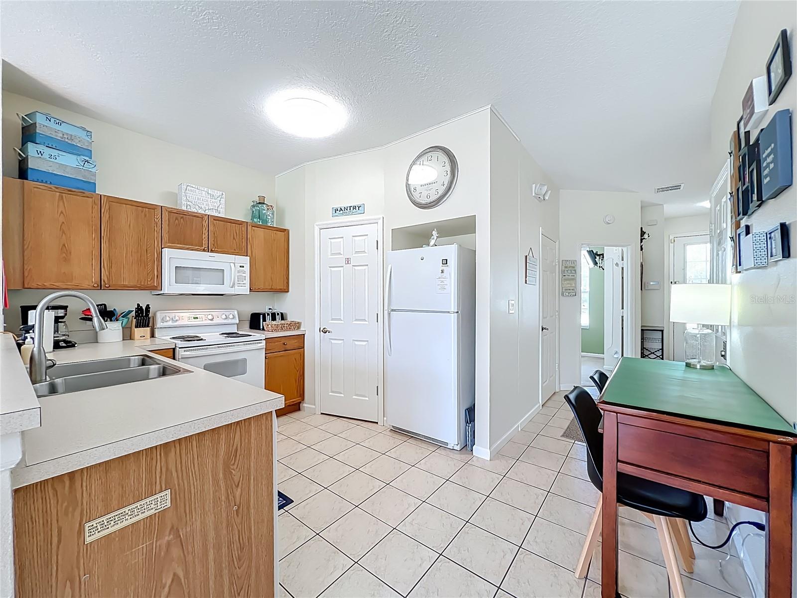 Image 19 of 71 For 8104 Princess Palm Lane