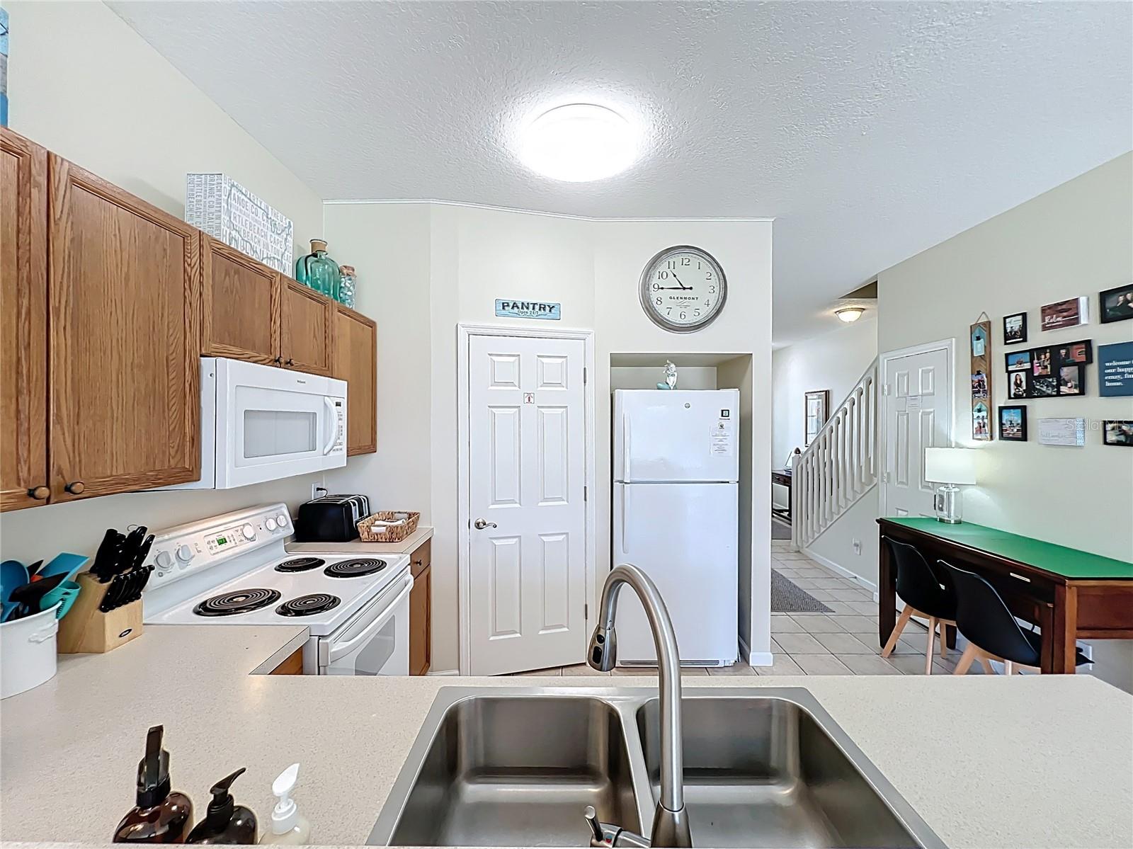 Image 20 of 71 For 8104 Princess Palm Lane