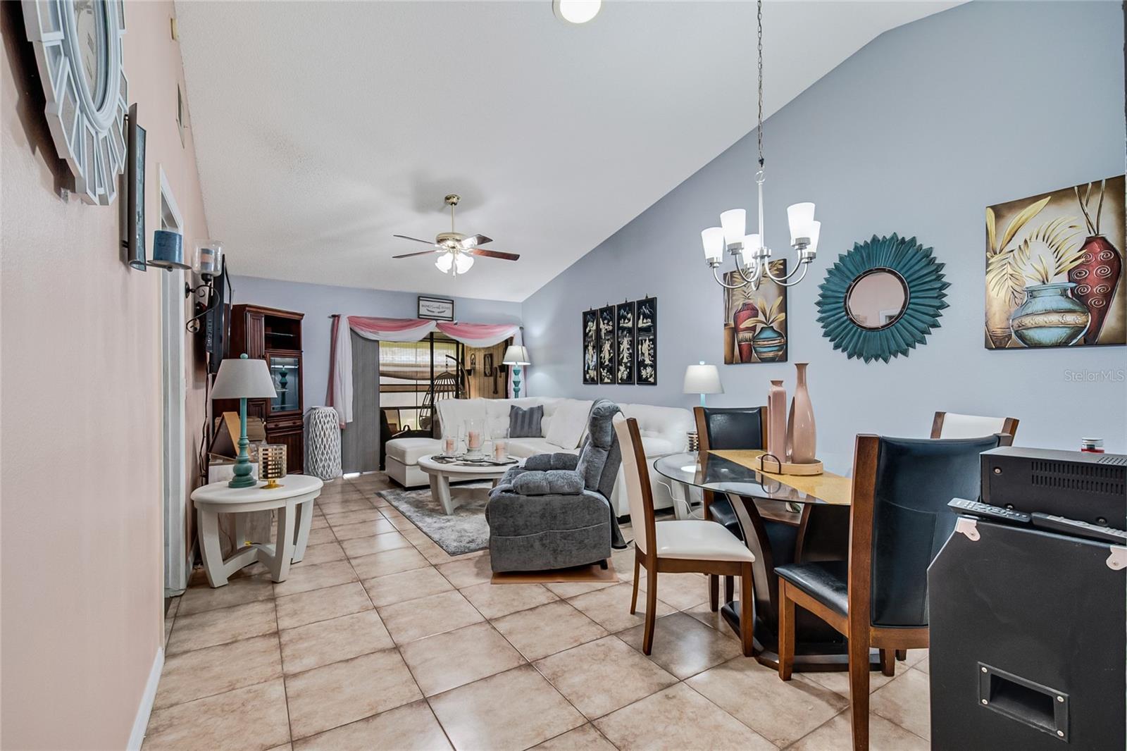 Image 18 of 29 For 2818 Shannon Oak Court