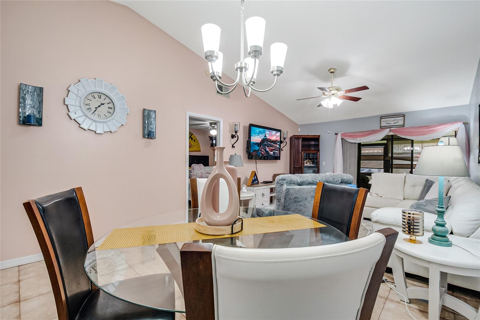 Image 20 of 29 For 2818 Shannon Oak Court