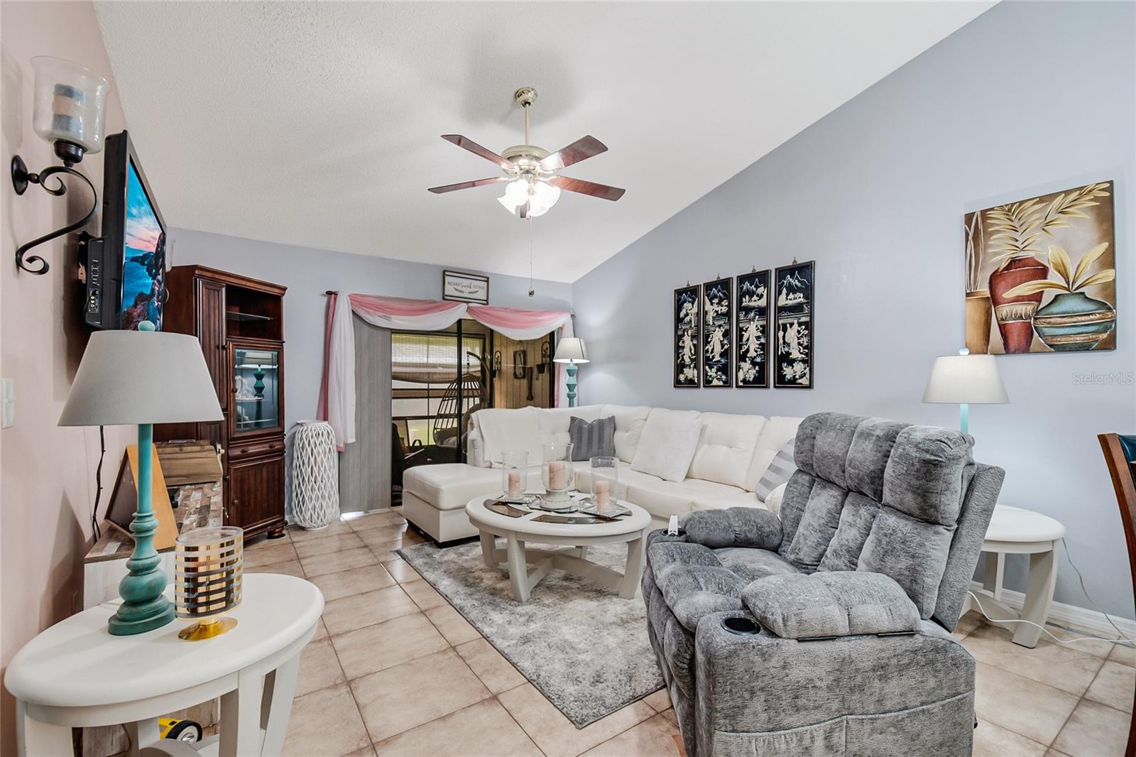 Image 21 of 29 For 2818 Shannon Oak Court