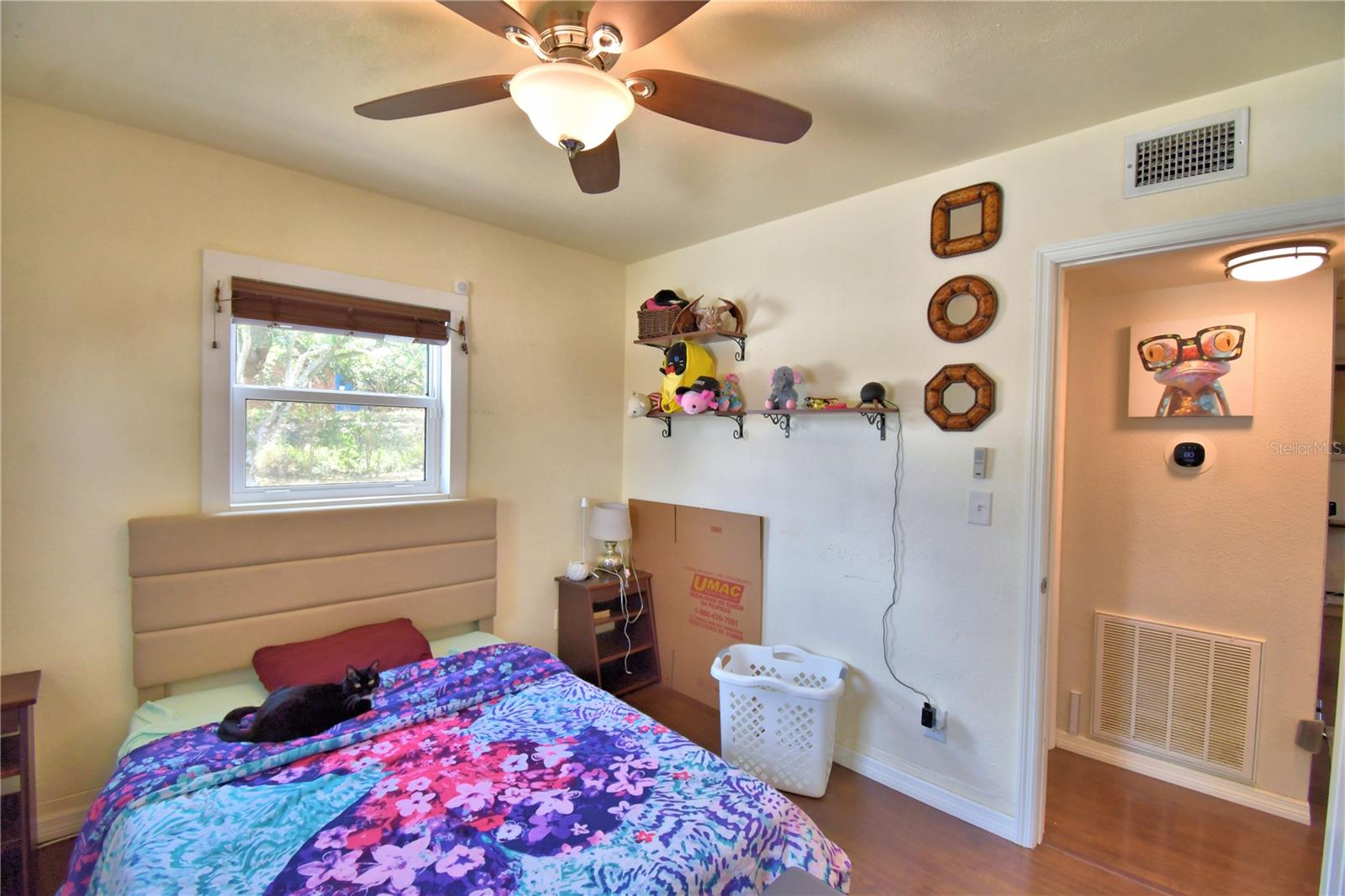 Image 23 of 40 For 631 Westover Street