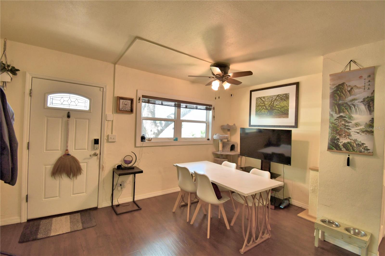 Image 3 of 40 For 631 Westover Street