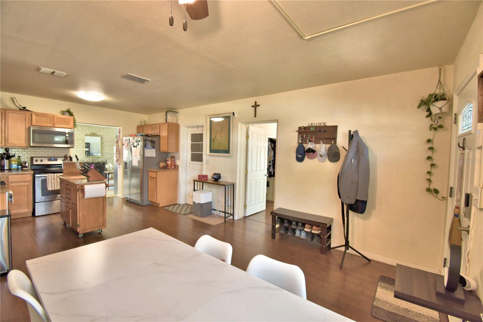Image 5 of 40 For 631 Westover Street