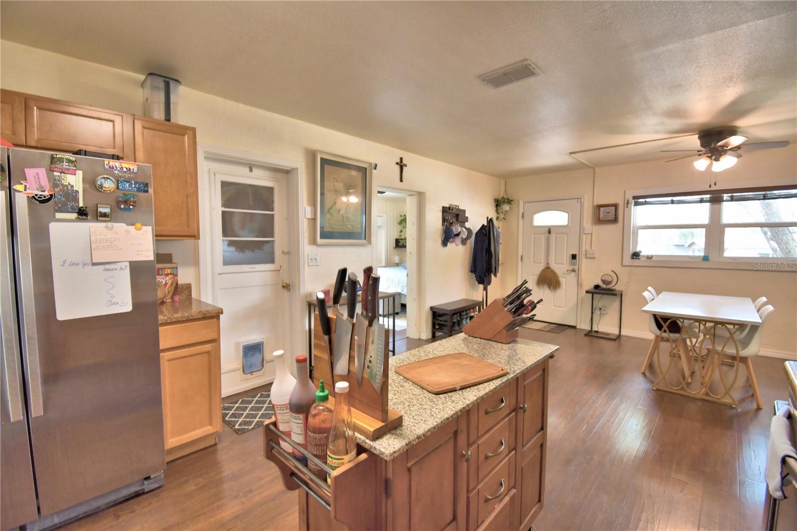 Image 9 of 40 For 631 Westover Street