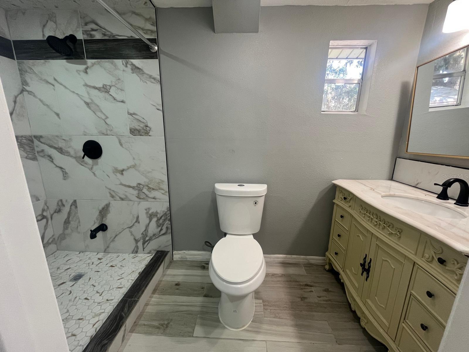 Image 2 of 9 For 1400 Dakota Avenue