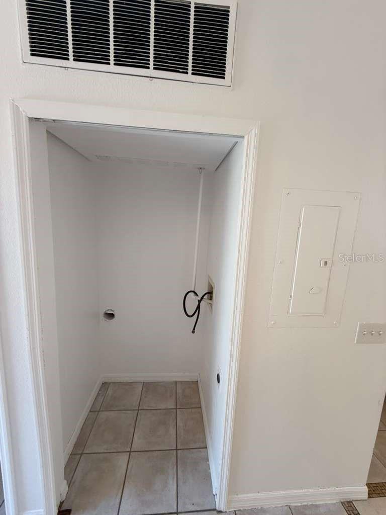 Image 20 of 21 For 4478 Saint Georges Court A