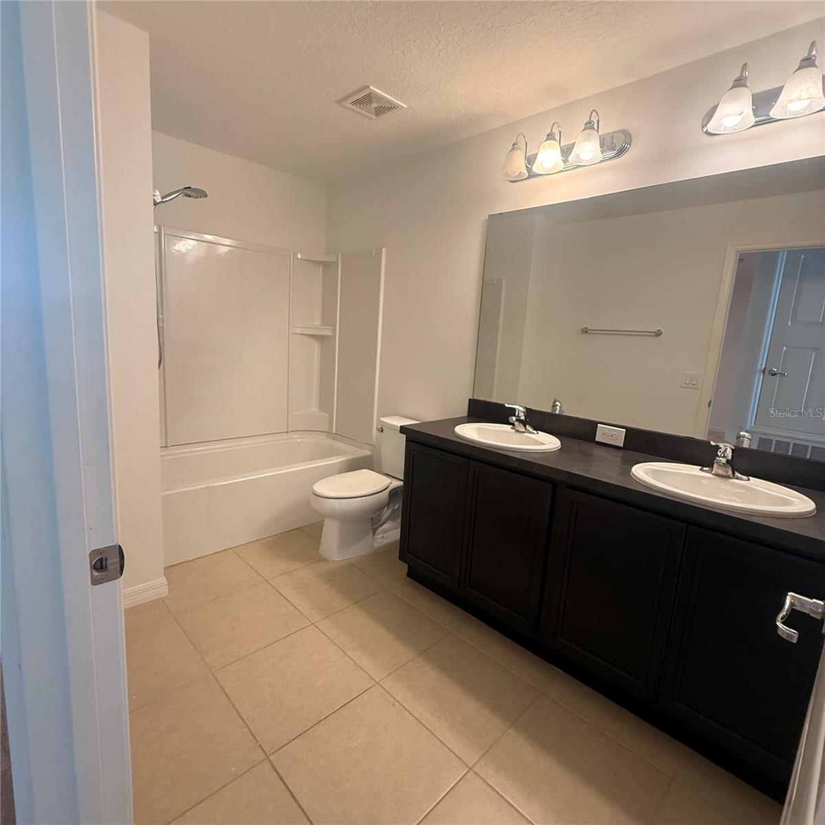 Image 16 of 24 For 3520 Beau Road