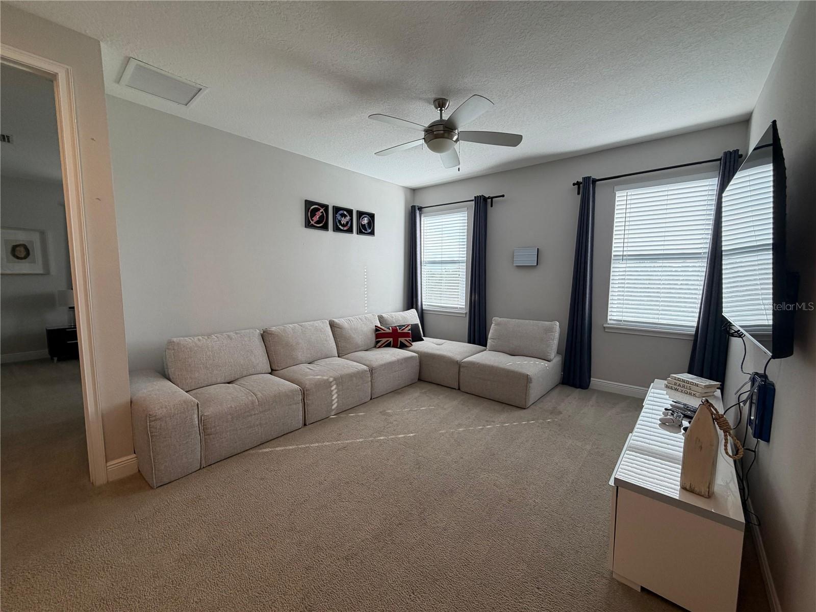 Image 19 of 48 For 7676 Fairfax Drive