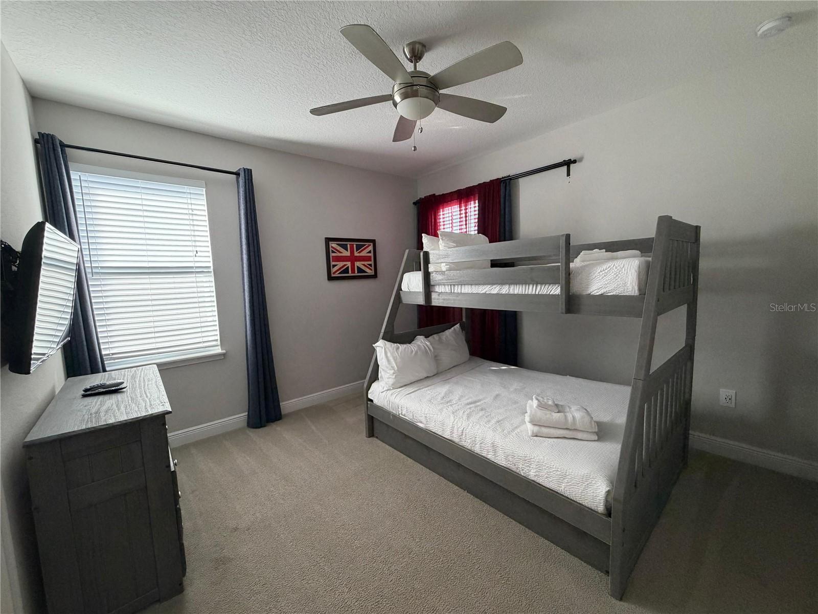 Image 29 of 48 For 7676 Fairfax Drive