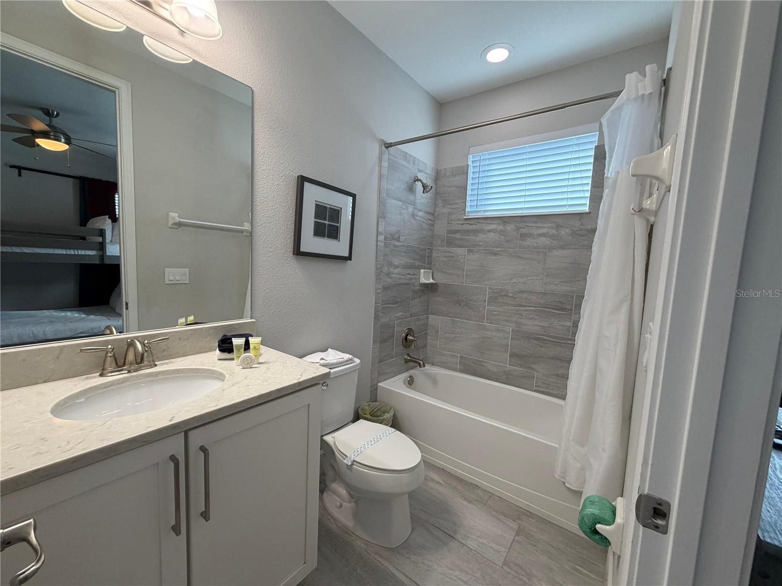 Image 31 of 48 For 7676 Fairfax Drive