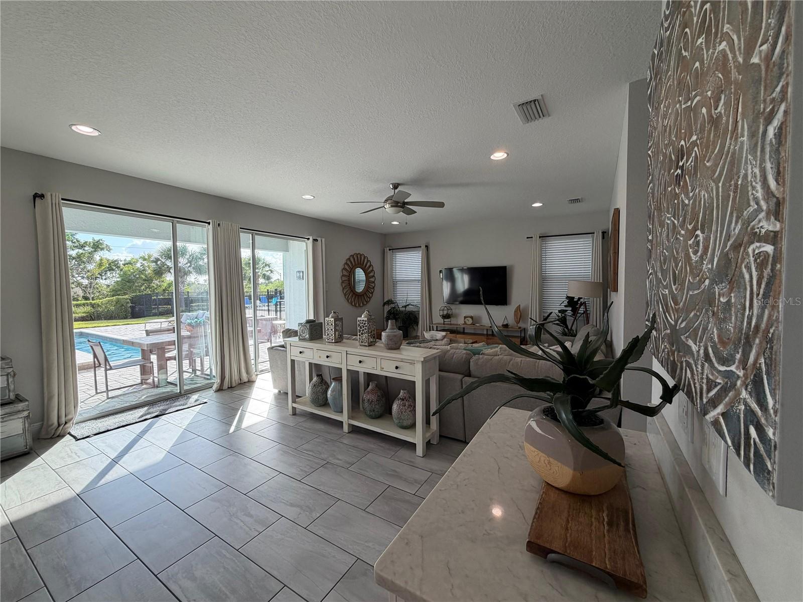 Image 37 of 48 For 7676 Fairfax Drive