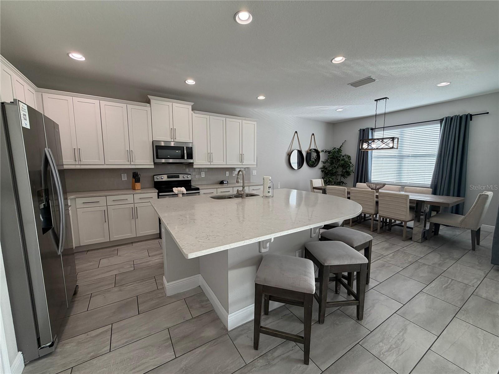 Image 8 of 48 For 7676 Fairfax Drive