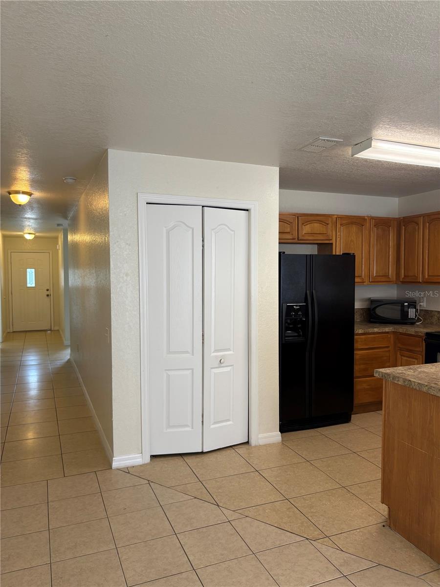 Image 15 of 18 For 756 Camel Court