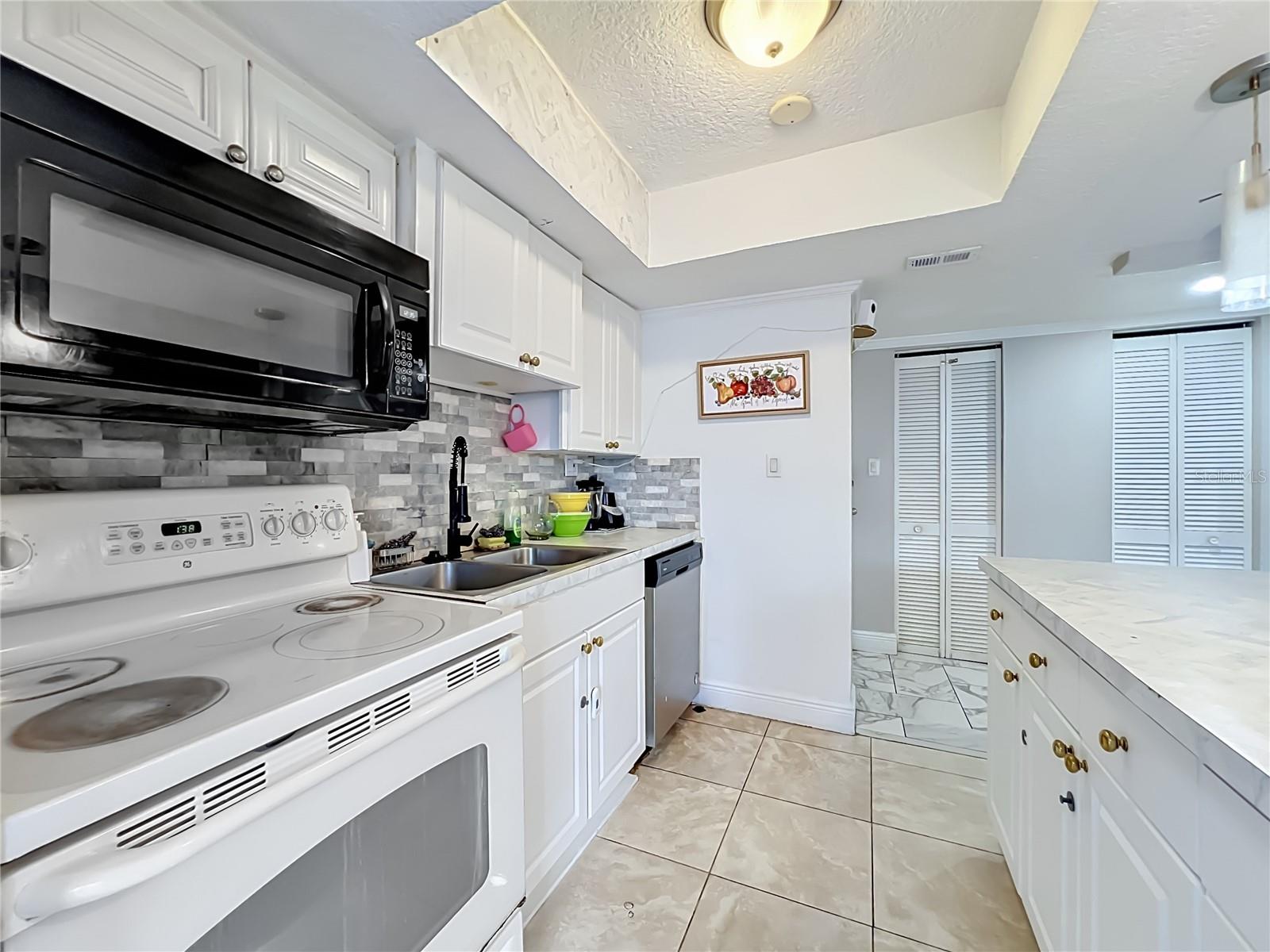 Image 16 of 52 For 4805 Texas Avenue 4805a