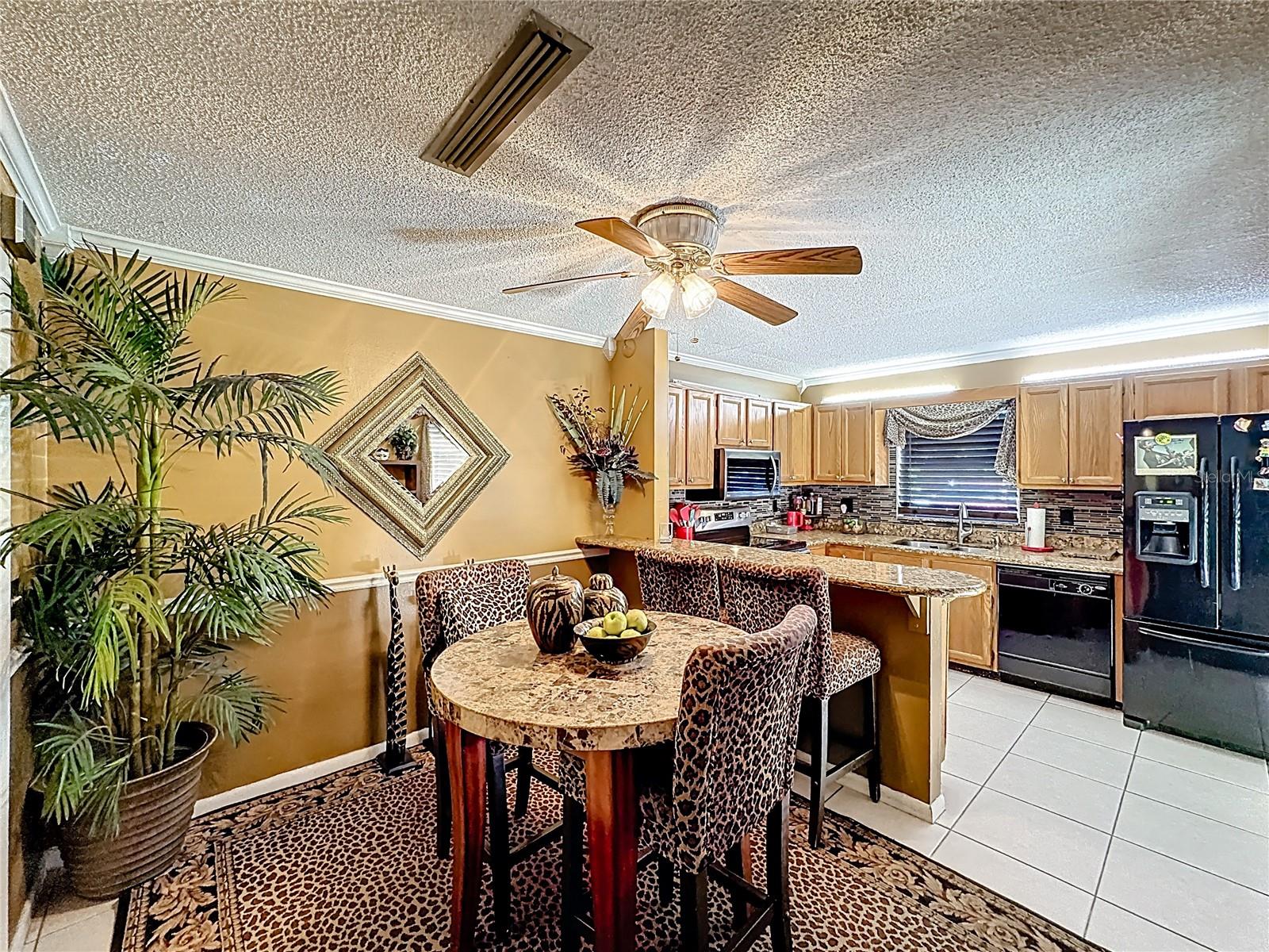 Image 13 of 50 For 1458 N Lawnwood Circle 24a