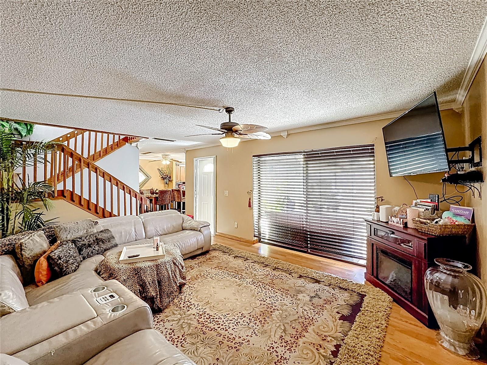 Image 7 of 50 For 1458 N Lawnwood Circle 24a