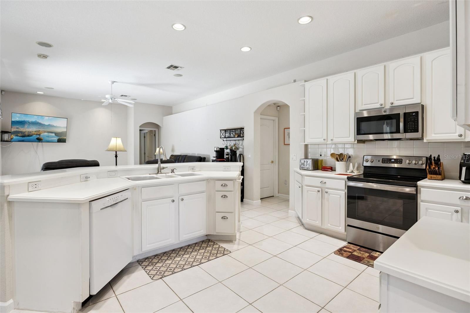 Image 15 of 56 For 551 Prestwick Drive