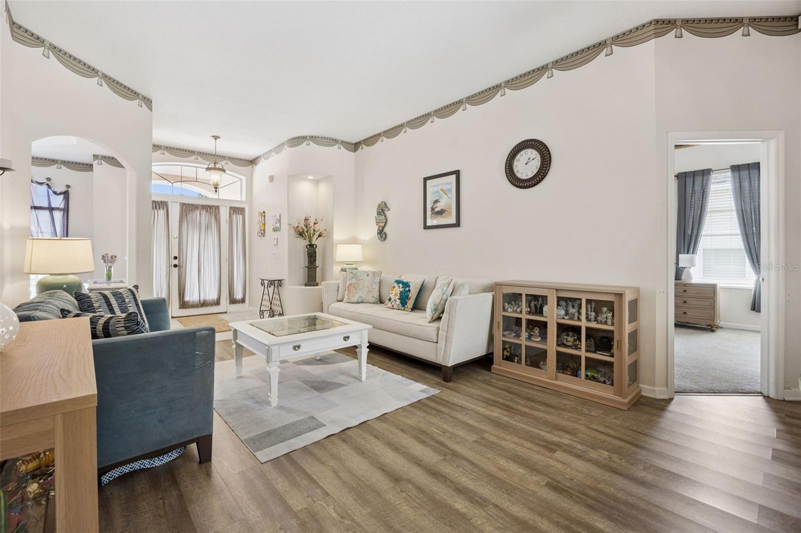 Image 6 of 56 For 551 Prestwick Drive