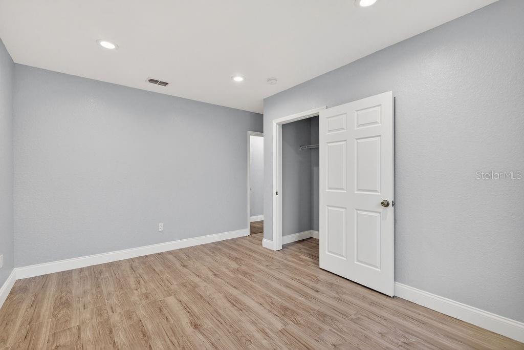 Image 11 of 44 For 722 22nd Street