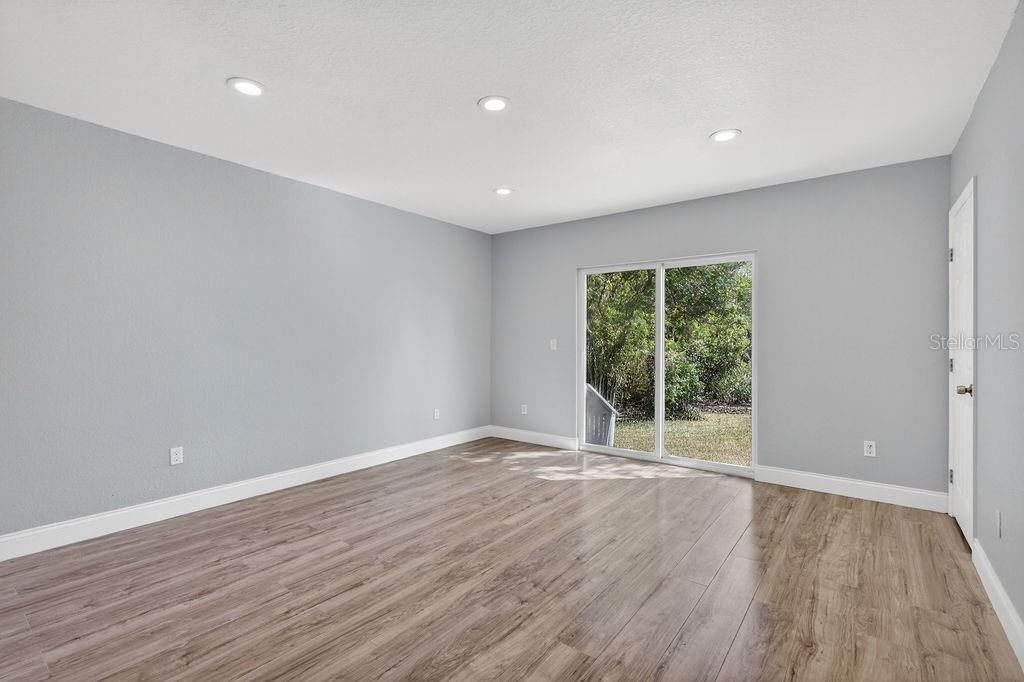 Image 17 of 44 For 722 22nd Street