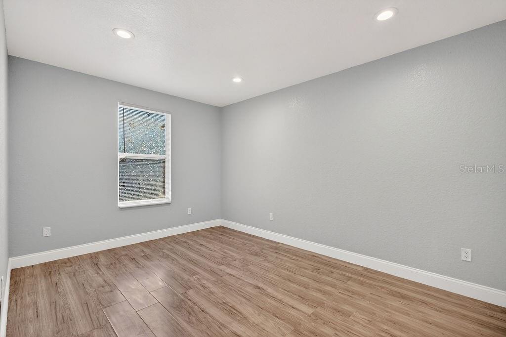 Image 19 of 44 For 722 22nd Street