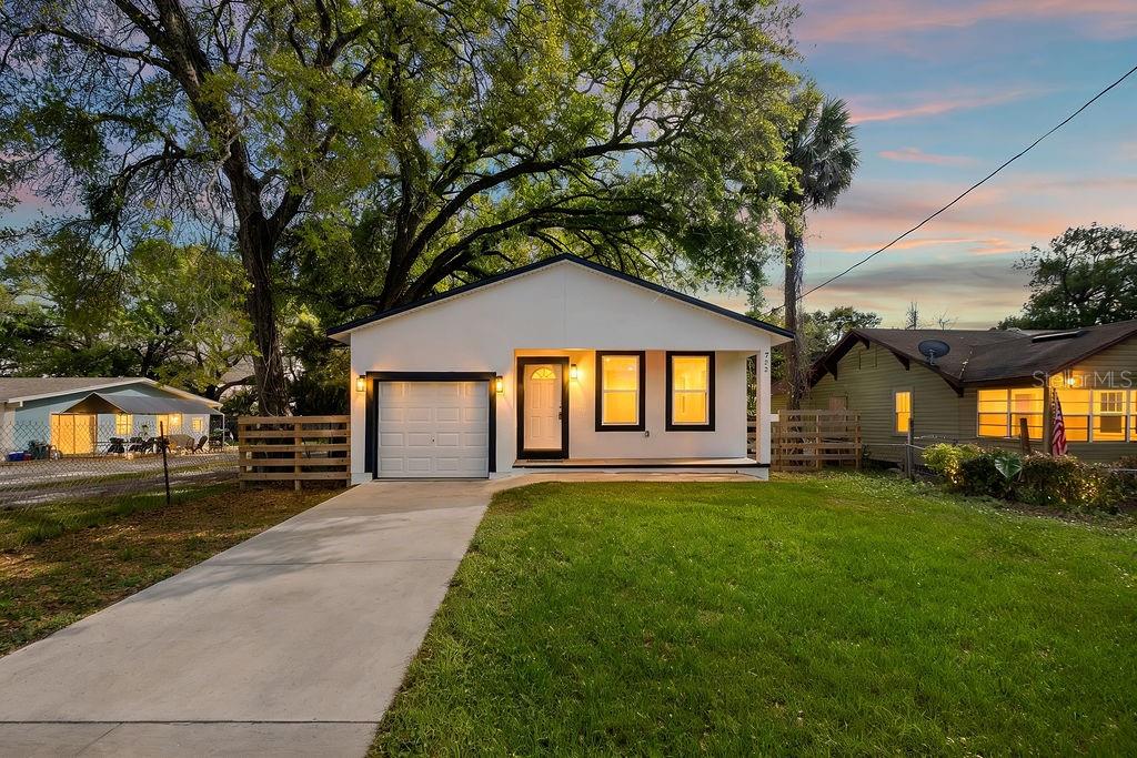 Image 2 of 44 For 722 22nd Street